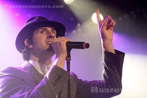 MAXIMO PARK - 2014-02-22 - PARIS - La Maroquinerie - Paul Smith